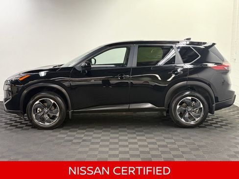 Certified 2025 Nissan Rogue SV AWD/4WD image 4