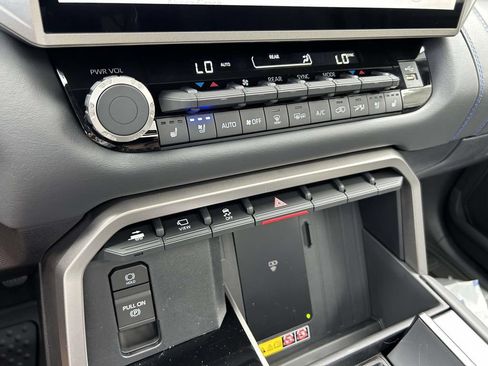 New 2026 Toyota Sequoia Platinum AWD/4WD image 23