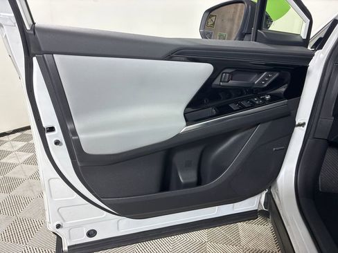 Used 2023 Subaru Solterra AWD image 29