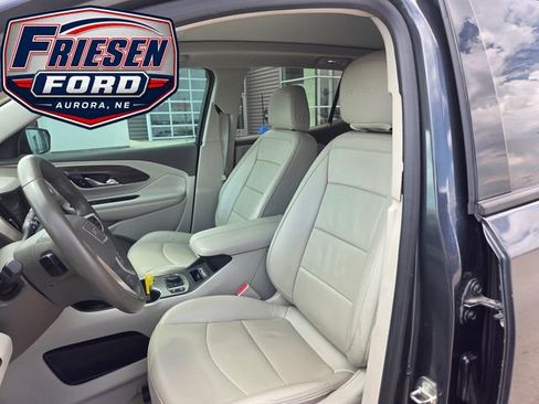 Used 2018 GMC Terrain Denali w/ Comfort Package AWD/4WD image 14