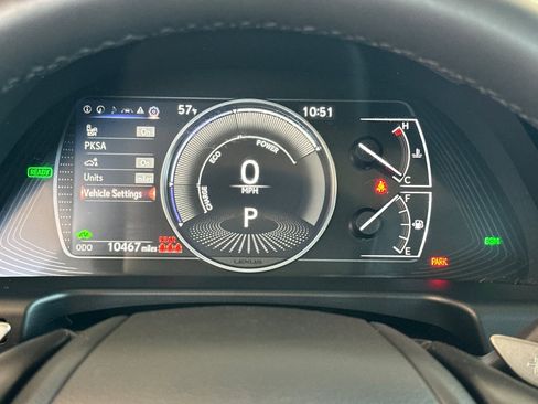 Used 2025 Lexus ES 300h w/ Premium Package image 19