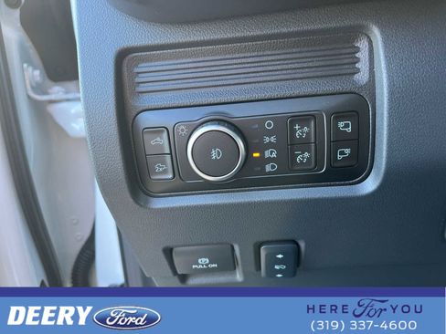 New 2026 Ford F350 Lariat w/ Black Appearance Package image 30