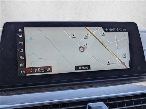 Used 2018 BMW 530e RWD image 12