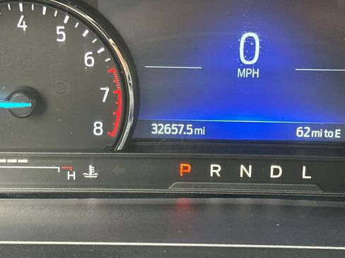 Used 2023 Ford Explorer XLT w/ Equipment Group 202A AWD/4WD image 26