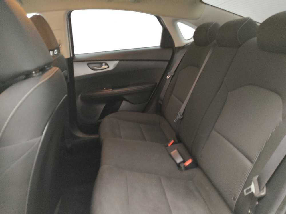 Used 2020 Kia Forte LXS FWD image 18