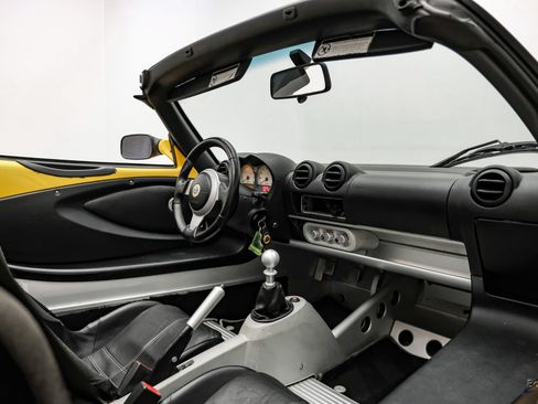 Used 2005 Lotus Elise RWD image 56