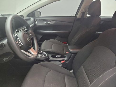 Used 2021 Kia Forte LXS FWD image 17