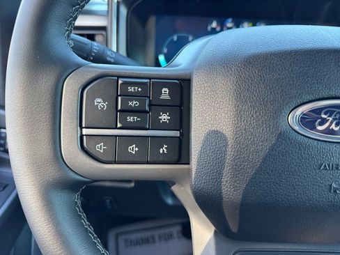 New 2026 Ford F350 Lariat w/ Black Appearance Package image 32