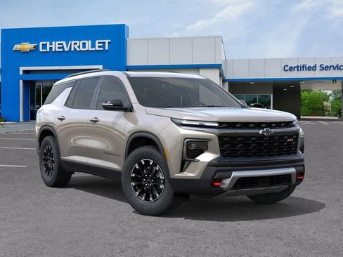 New 2026 Chevrolet Traverse Z71 w/ Driver Confidence Package AWD/4WD image 7