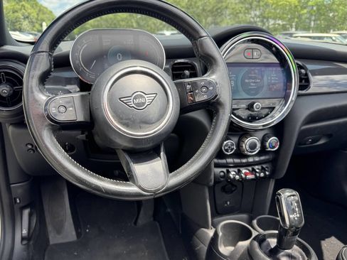 Used 2022 MINI Cooper Convertible image 10