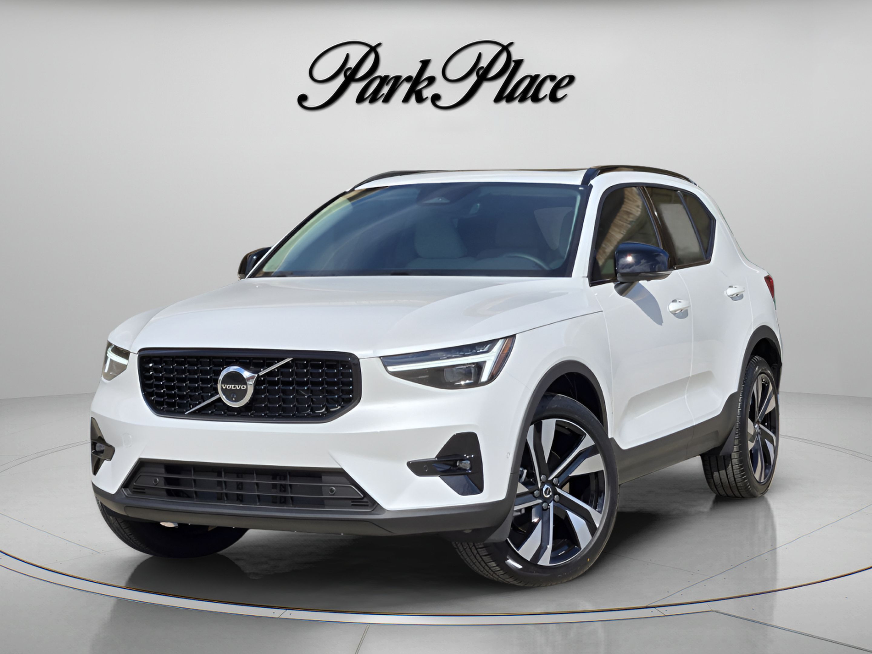 Used 2026 Volvo XC40 B5 Plus w/ Protection Package Premier AWD/4WD image 1