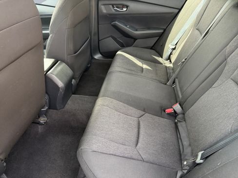 Used 2023 Honda Accord EX image 18