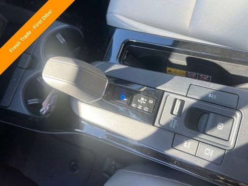 Used 2024 Toyota Prius Limited image 23