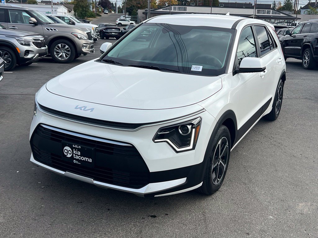 Used 2026 Kia Niro LX FWD image 3