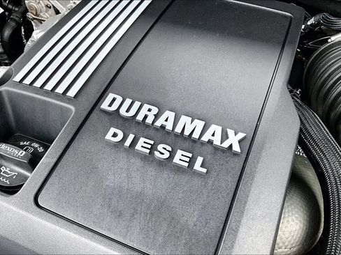 Used 2020 Chevrolet Silverado 1500 RST w/ All-Star Edition image 32