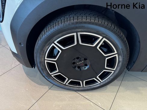 New 2026 Kia EV9 Wind image 8