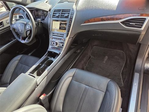 Used 2017 Lincoln MKZ Reserve w/ Luxury Package image 16