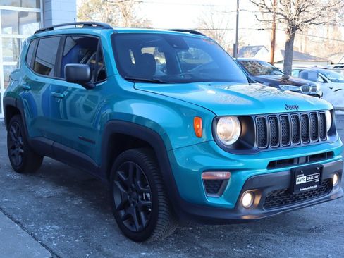 Used 2021 Jeep Renegade Latitude AWD/4WD image 7