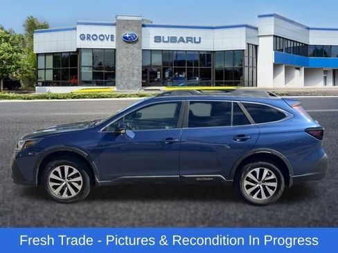 Used 2021 Subaru Outback Premium AWD/4WD image 2