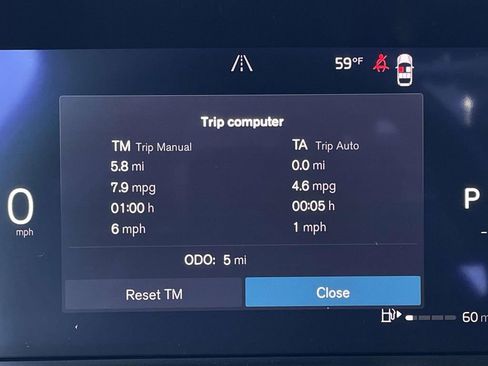 New 2026 Volvo XC40 B5 Plus w/ Protection Package Premier image 15