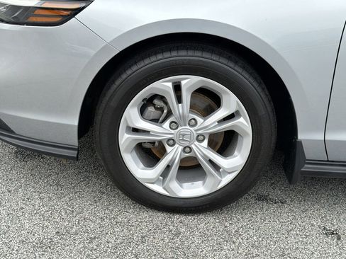 Used 2025 Honda Accord LX image 27