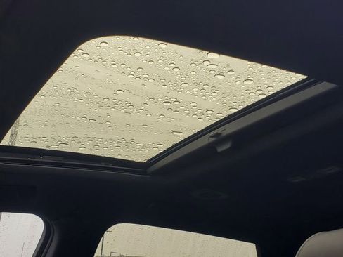 Used 2022 Buick Enclave Avenir w/ LPO, Floor Liner Package image 28