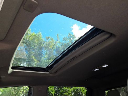 Used 2020 GMC Sierra 1500 SLT w/ SLT Premium Plus Package image 23