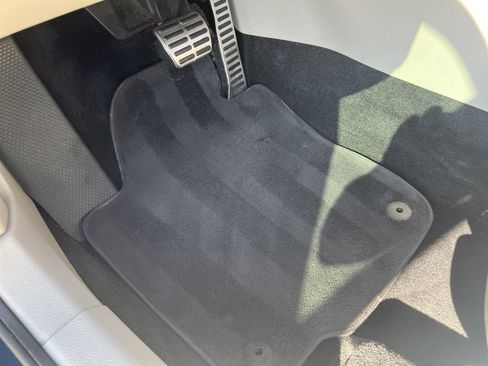 Used 2018 Volkswagen Passat 2.0T R-Line image 15