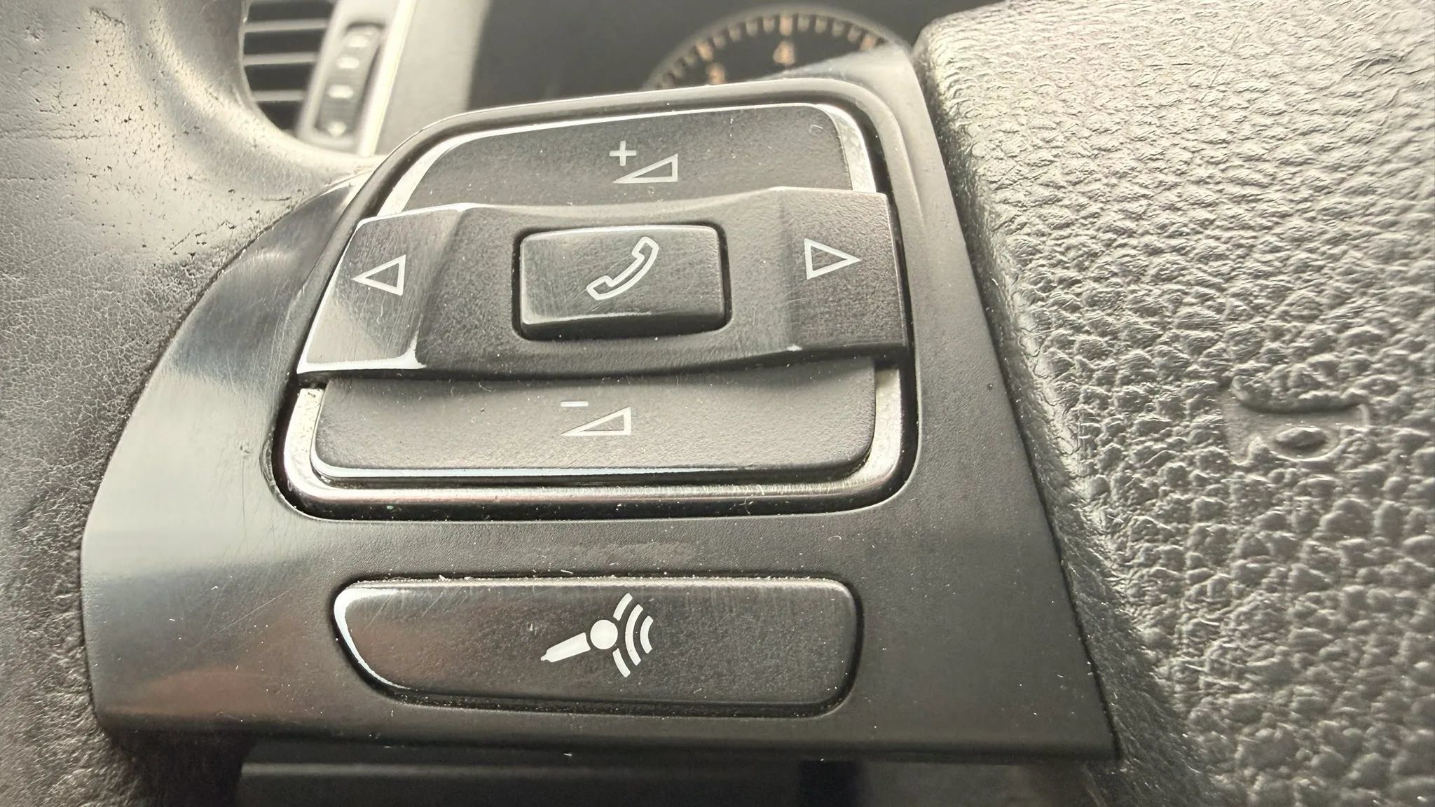 Used 2013 Volkswagen Passat 2.5 S FWD image 17