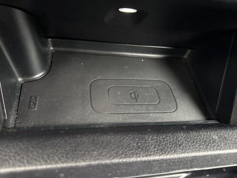 Used 2020 Toyota Tacoma TRD Sport AWD/4WD image 23