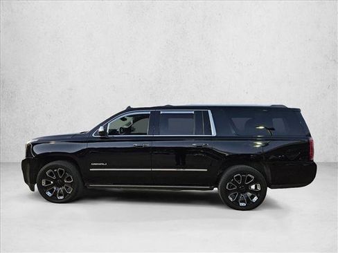 Used 2019 GMC Yukon XL Denali w/ Denali Ultimate Package image 6
