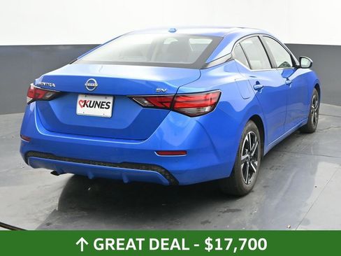 Used 2024 Nissan Sentra SV image 11