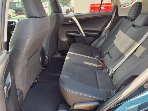 Used 2017 Toyota RAV4 XLE FWD image 12