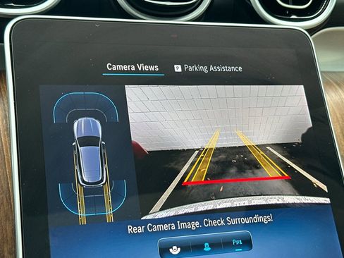 Used 2024 Mercedes-Benz GLC 300 image 22