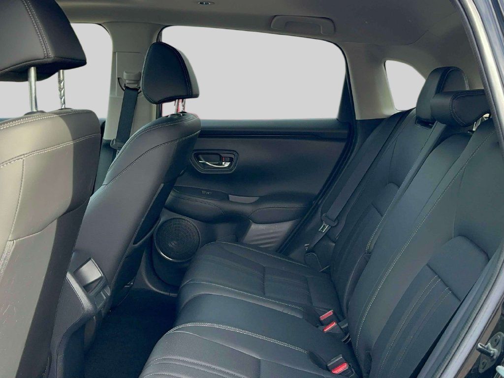 Certified 2024 Honda HR-V EX-L image 9