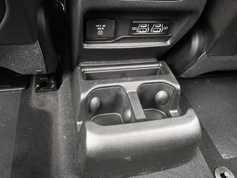 New 2025 Jeep Grand Cherokee L Limited image 31