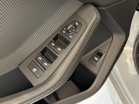 Used 2025 BMW 228i xDrive w/ Premium Package image 22