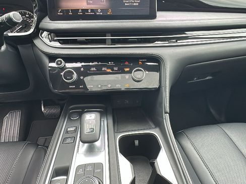 Certified 2024 INFINITI QX60 Pure image 20