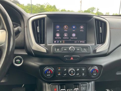 Used 2021 GMC Terrain SLE w/ Driver Convenience Package FWD image 15