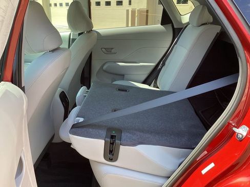 New 2025 Hyundai Kona SEL AWD/4WD image 24