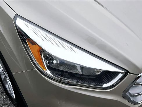 Used 2018 Ford Escape SE w/ SE Sync 3 Package FWD image 26