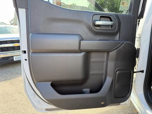 Used 2022 Chevrolet Silverado 1500 LT AWD/4WD image 27