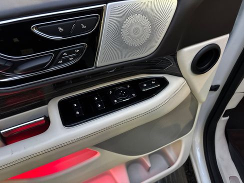 Certified 2023 Lincoln Navigator Black Label image 13