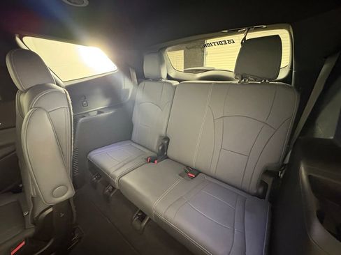 Used 2022 Buick Enclave Premium FWD image 53