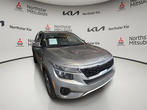 Used 2023 Kia Seltos S image 4