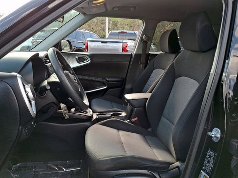Used 2021 Kia Soul LX FWD image 14