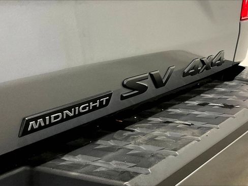 Used 2019 Nissan Titan SV w/ SV Convenience Package image 25