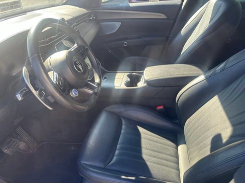 Used 2024 Maserati Grecale GT AWD/4WD image 9