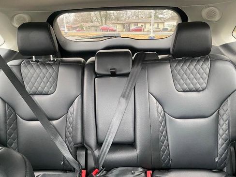 Used 2024 Ford Edge Titanium image 27