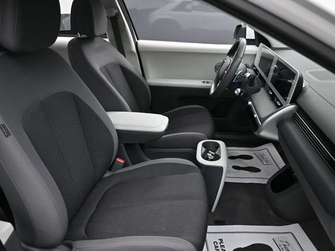 Used 2024 Hyundai Ioniq 5 SEL RWD image 33